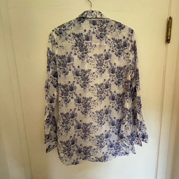 SOLD -Lightest floral button down top for summer - Picture 4 of 6